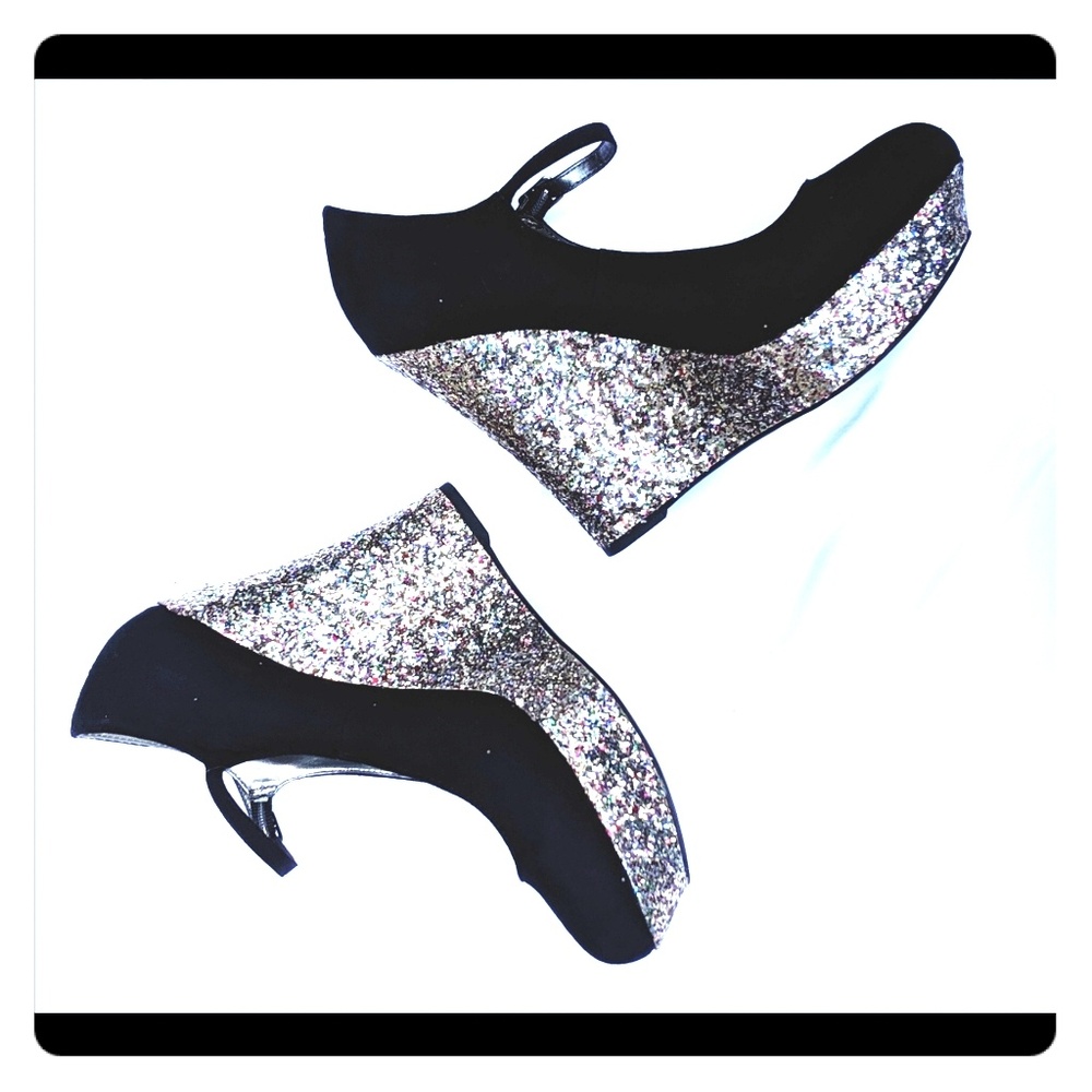 Guess Wedge